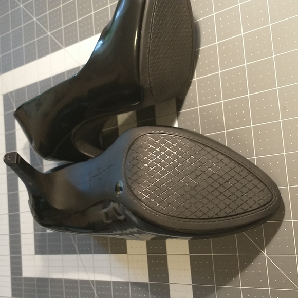Jessica Simpson 4.25 inch stiletto heels w/ 1/2 inch platform brand new size 9M - Picture 2 of 3